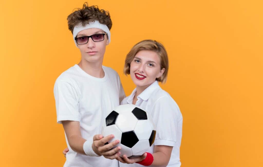 Les footballeurs français les plus célèbres et leur petite amie