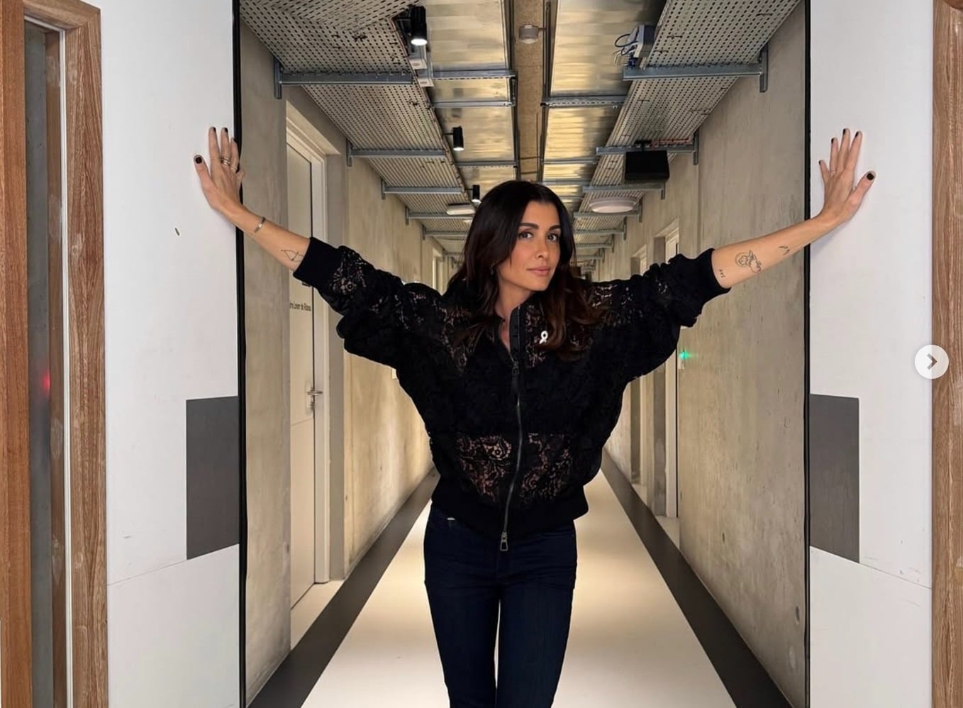 Jenifer @jeniferofficiel Instagram