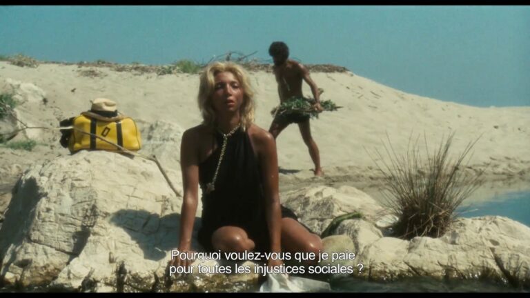 Vers un destin insolite sur les flots bleus de l'été