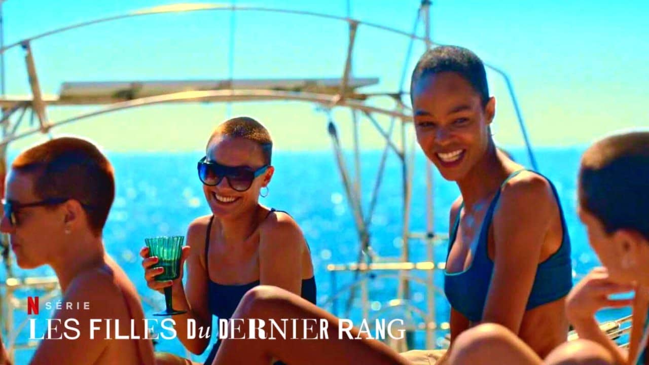 Les Filles Du Dernier Rang