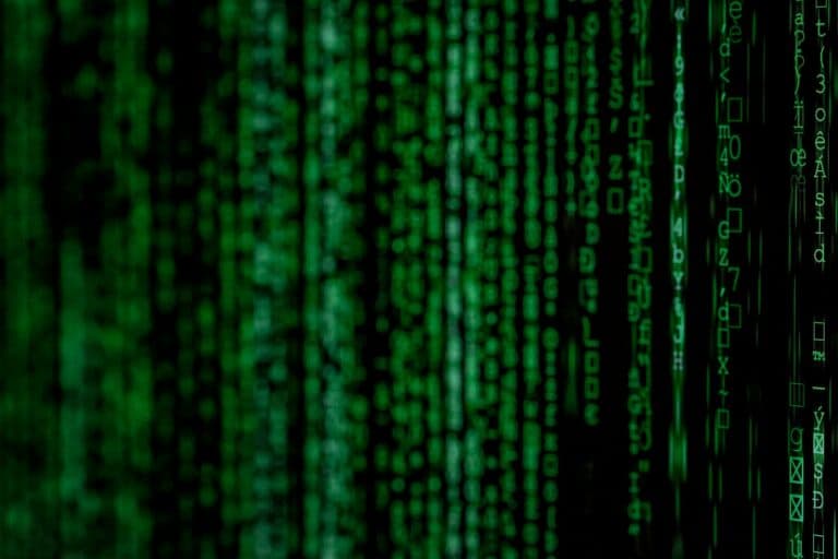 Pourquoi les annuaires et les avis en ligne sélectionnés restent importants à l&rsquo;ère des algorithmes