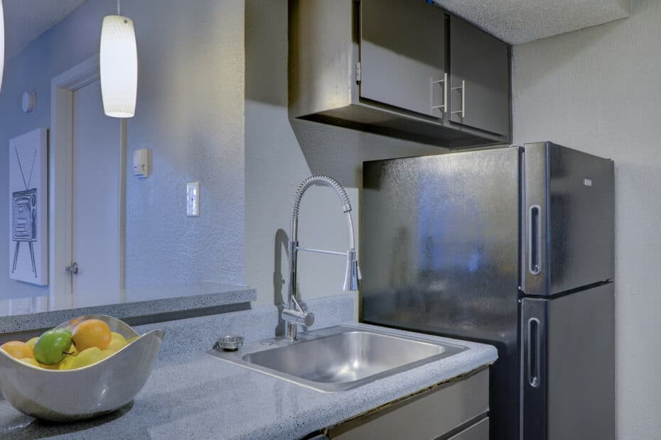 145f608c6ba138939abc8a04a1dce342